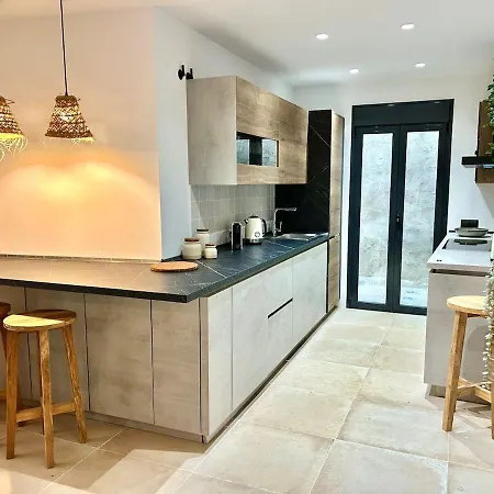 Casa Lucia بيت للعطل