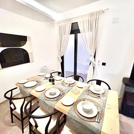 Casa Lucia * אסטפונה