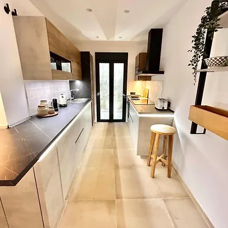 Casa Lucia אסטפונה